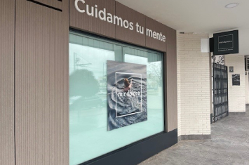 Fachada del centro Mindplace Parla